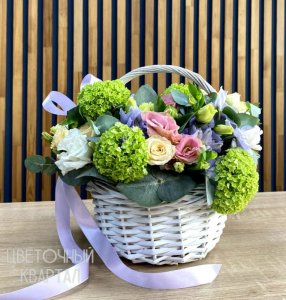 Купить цветы в корзине в Бутово, с доставкой - Цветочный Квартал