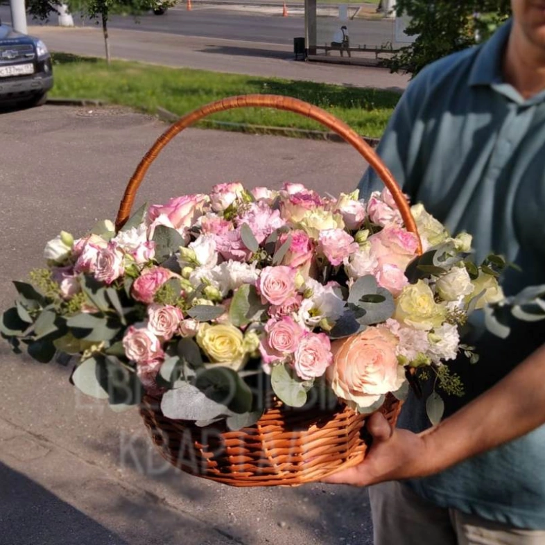 Композиция в корзине &laquo;Только для тебя&raquo;