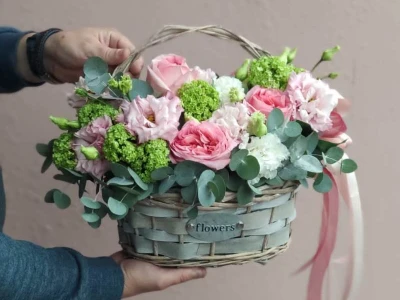 Композиция в корзине «Мамина забота»