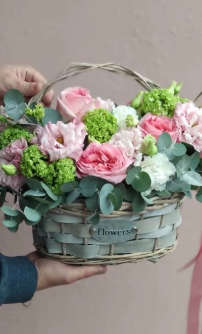 Композиция в корзине «Мамина забота»